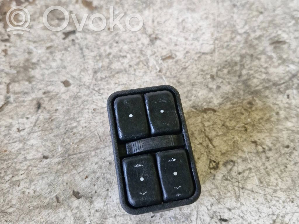 Opel Zafira A Przyciski szyb 