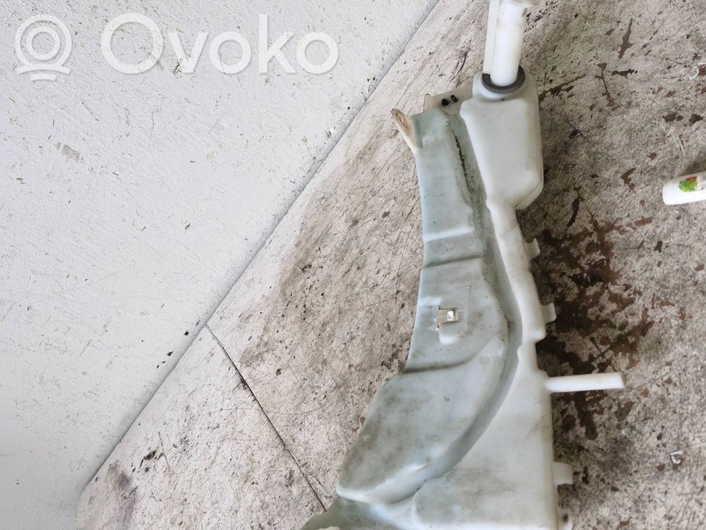 Logu šķidruma tvertne
