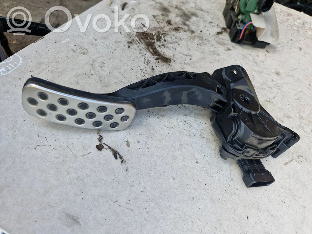 Opel Insignia A Pedał gazu / przyspieszenia 