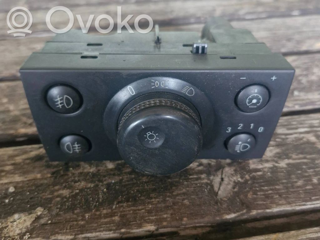 Light switch   9185881,0320,1393,LK04060000
