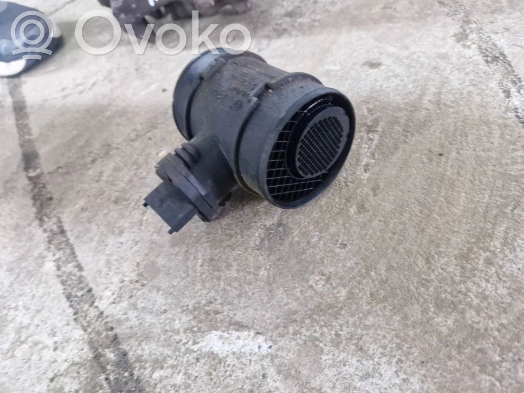 Opel Zafira A Mass air flow meter 