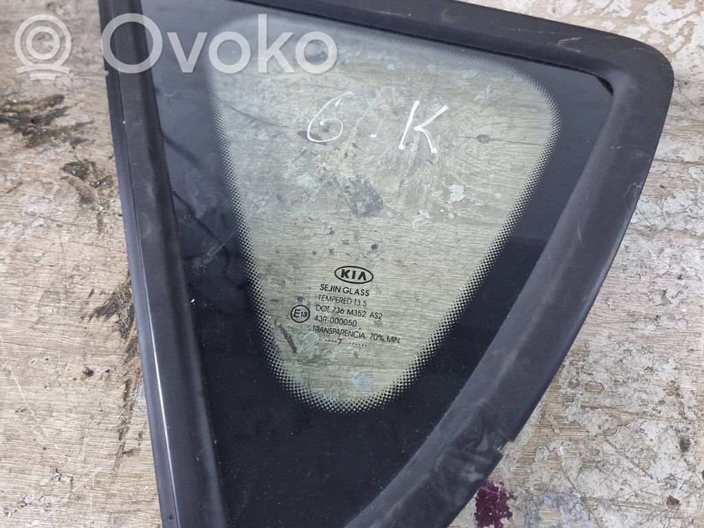 KIA Ceed Vidrio lateral trasero 