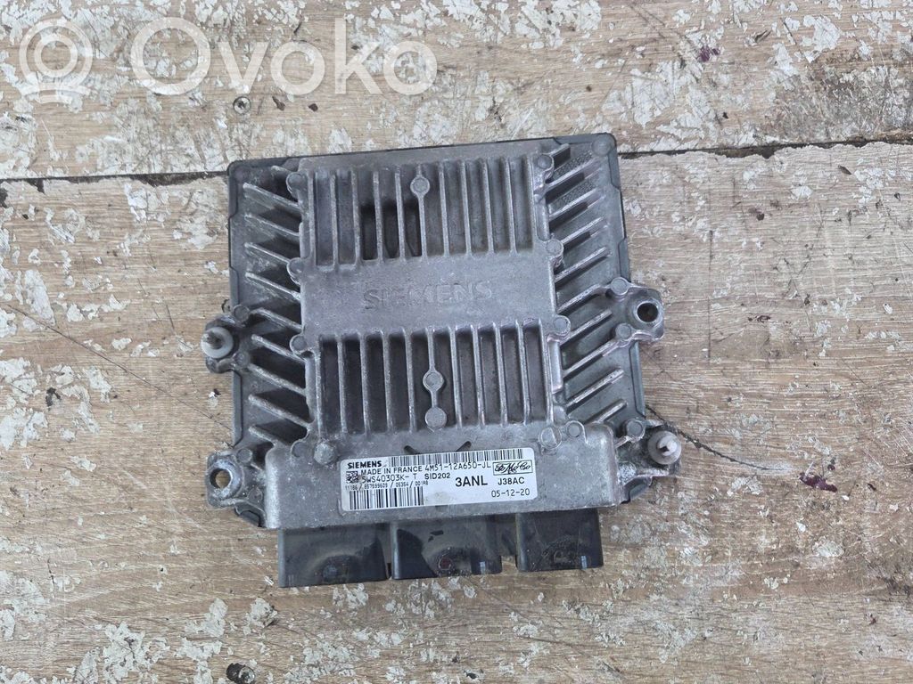 Ford Focus C-MAX Variklio valdymo blokas 