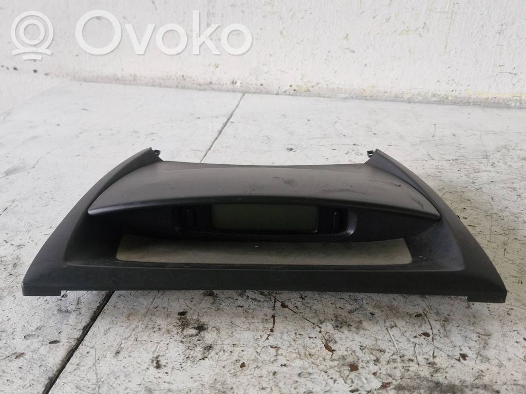 Peugeot 807 Screen/display/small screen 