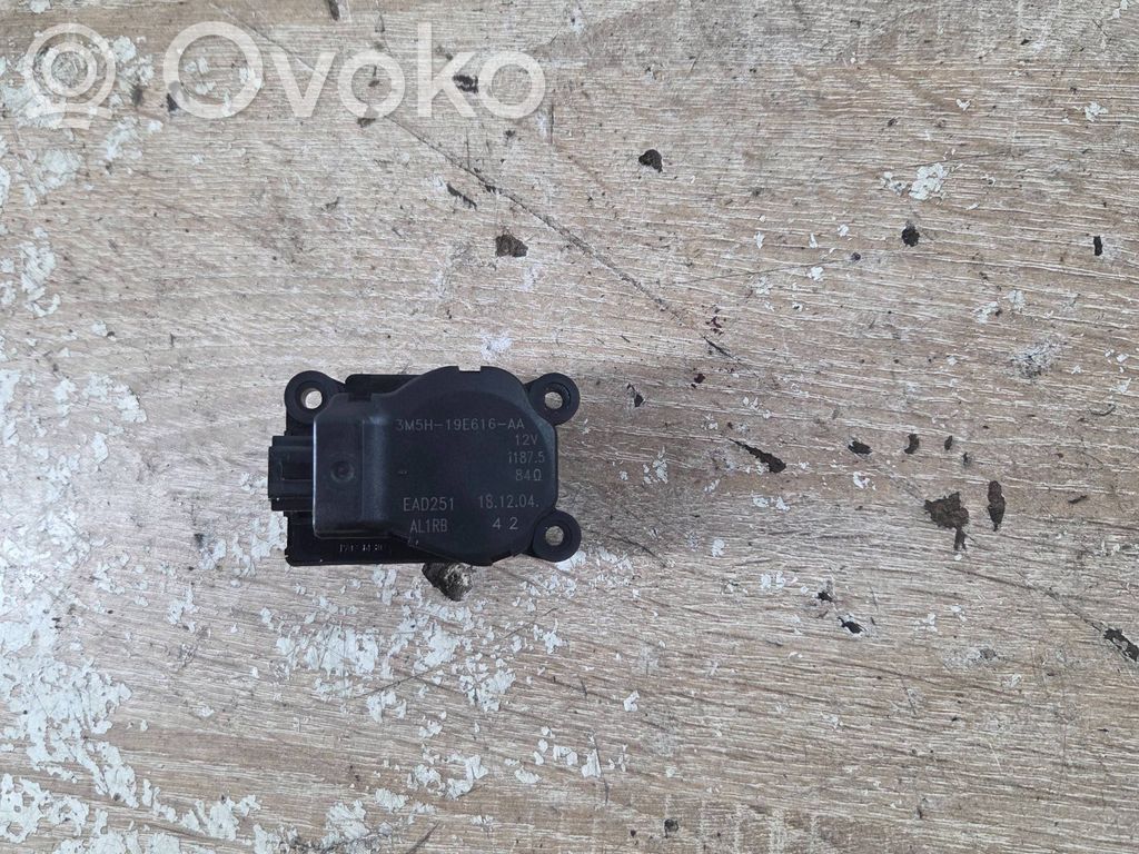 Ford Focus Silniczek nagrzewnicy 