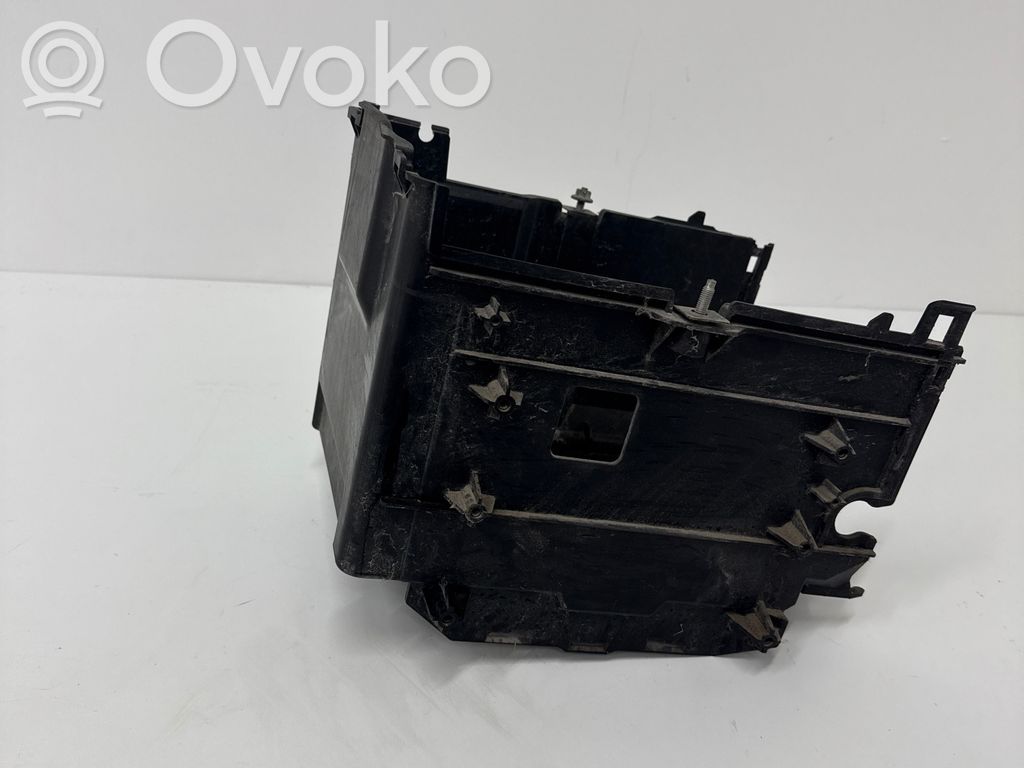 Mazda 3 II Battery box tray 