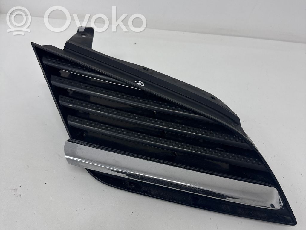 Nissan Primera Front grill 