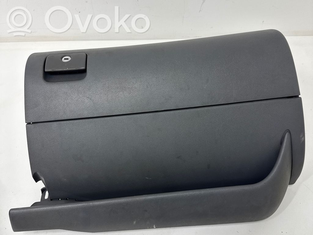 Seat Toledo II (1M) Guantera 