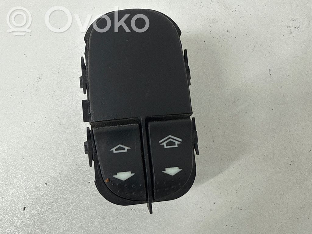 Ford Focus Electric window control switch 