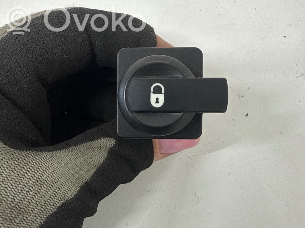 Citroen C4 I Przycisk centralnego zamka 