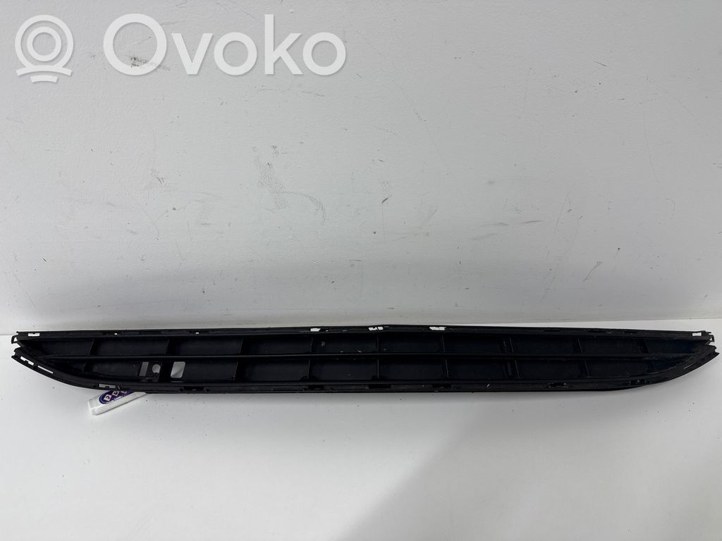 Front bumper lower grill   39003563