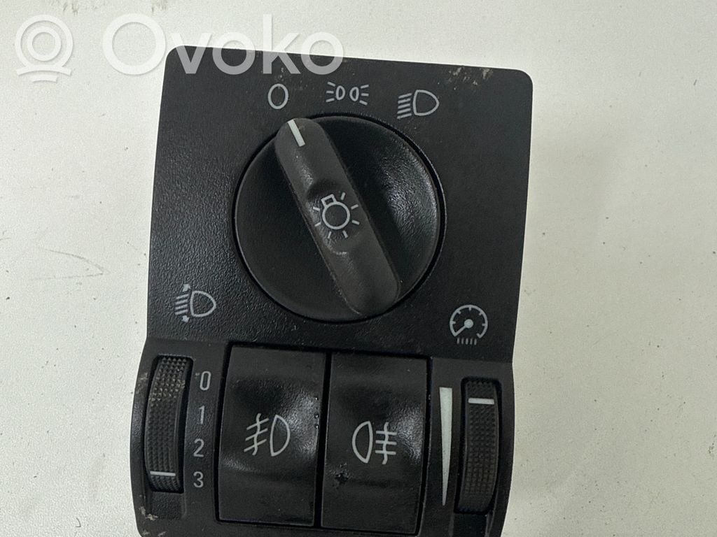 Opel Corsa C Light switch 
