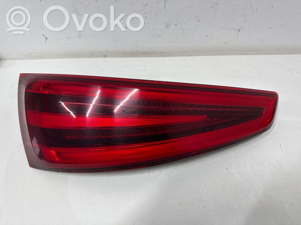 Audi Q3 8U Tailgate rear/tail lights 