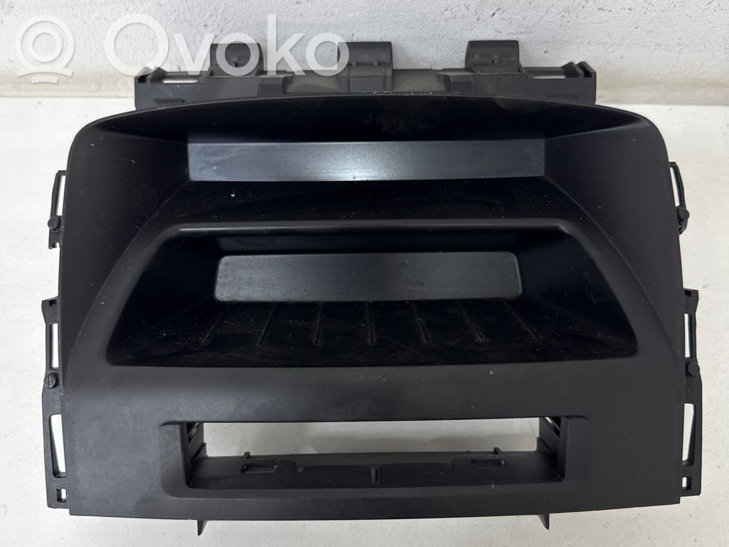 Opel Astra J Clock 