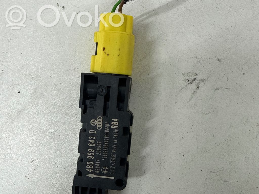 Audi A3 S3 8P Airbag deployment crash/impact sensor 