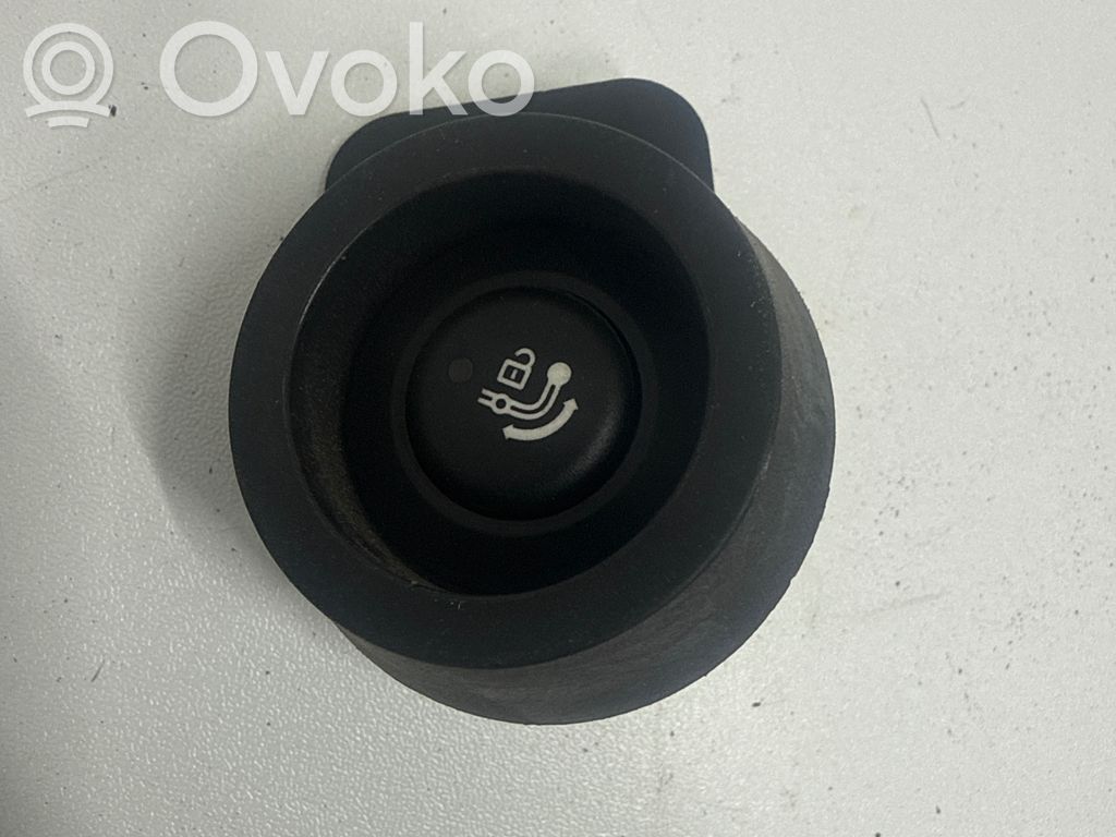 Switch for retractable tow bar   6942608,32131601,B052