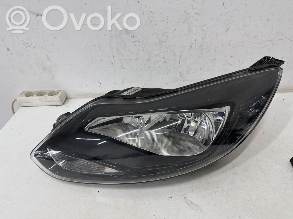 Ford Focus Phare frontale 
