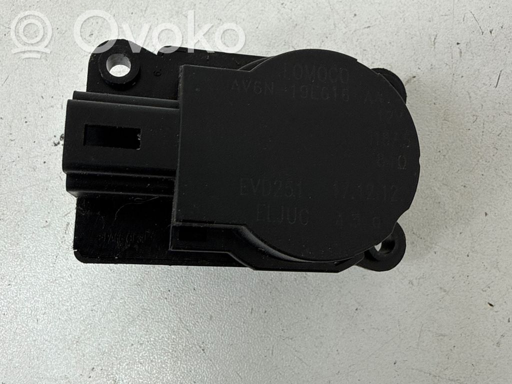 Ford Focus Silniczek nagrzewnicy 