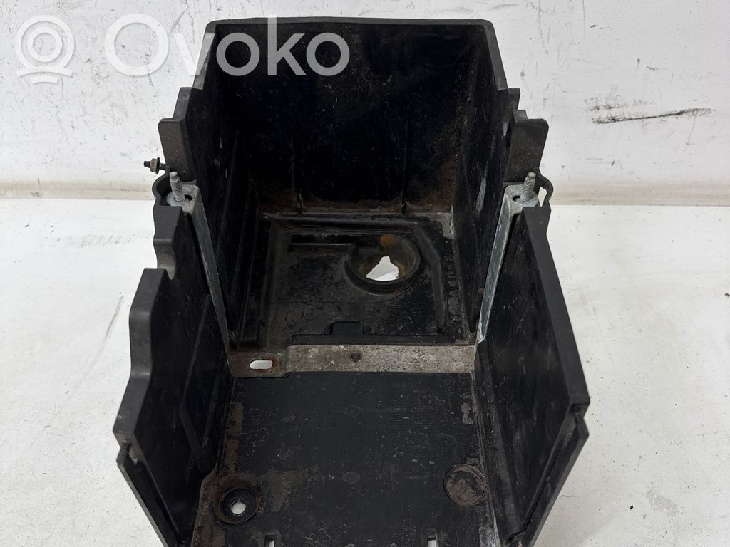 Ford Focus Akumuliatoriaus dėžė 