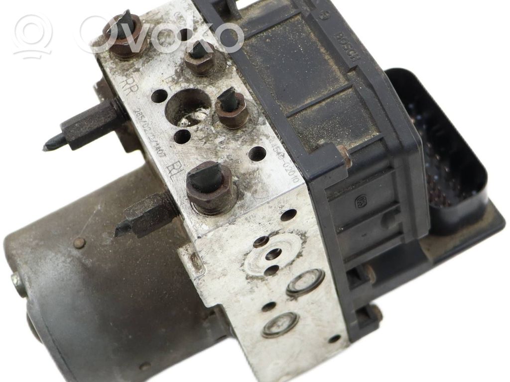 Toyota Corolla E120 E130 ABS Pump 