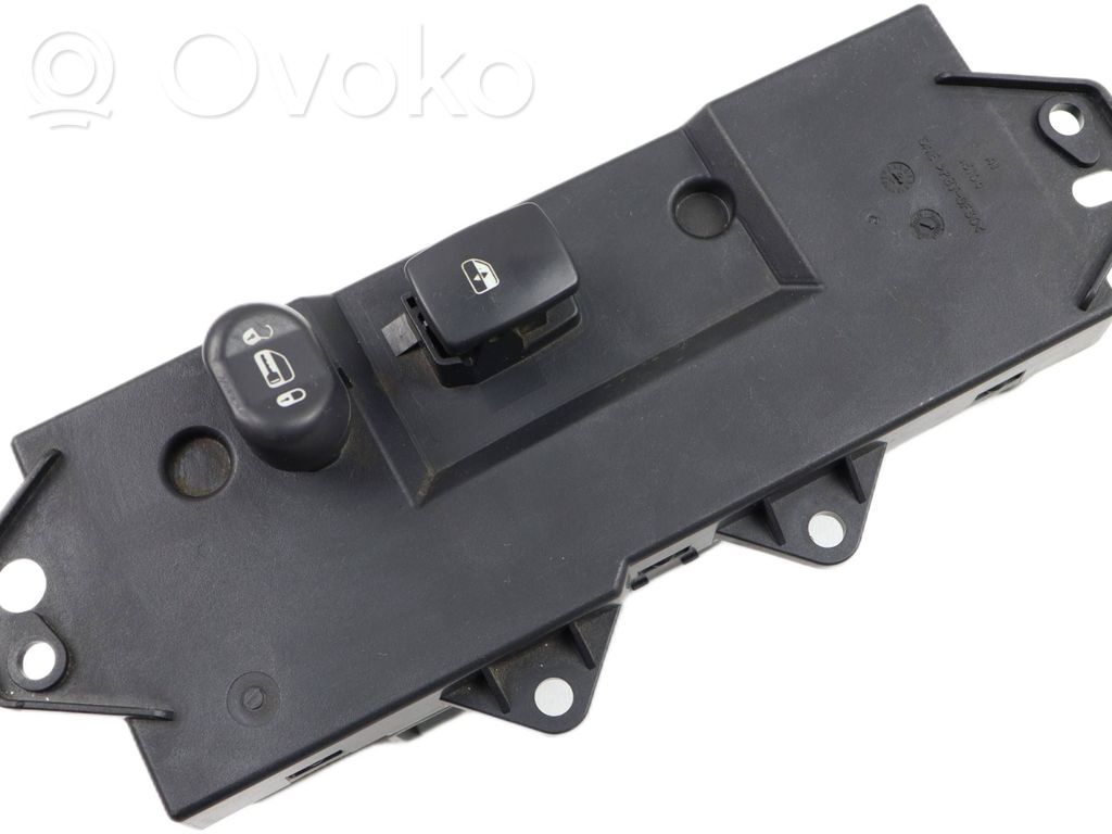 Chrysler Pacifica Electric window control switch 
