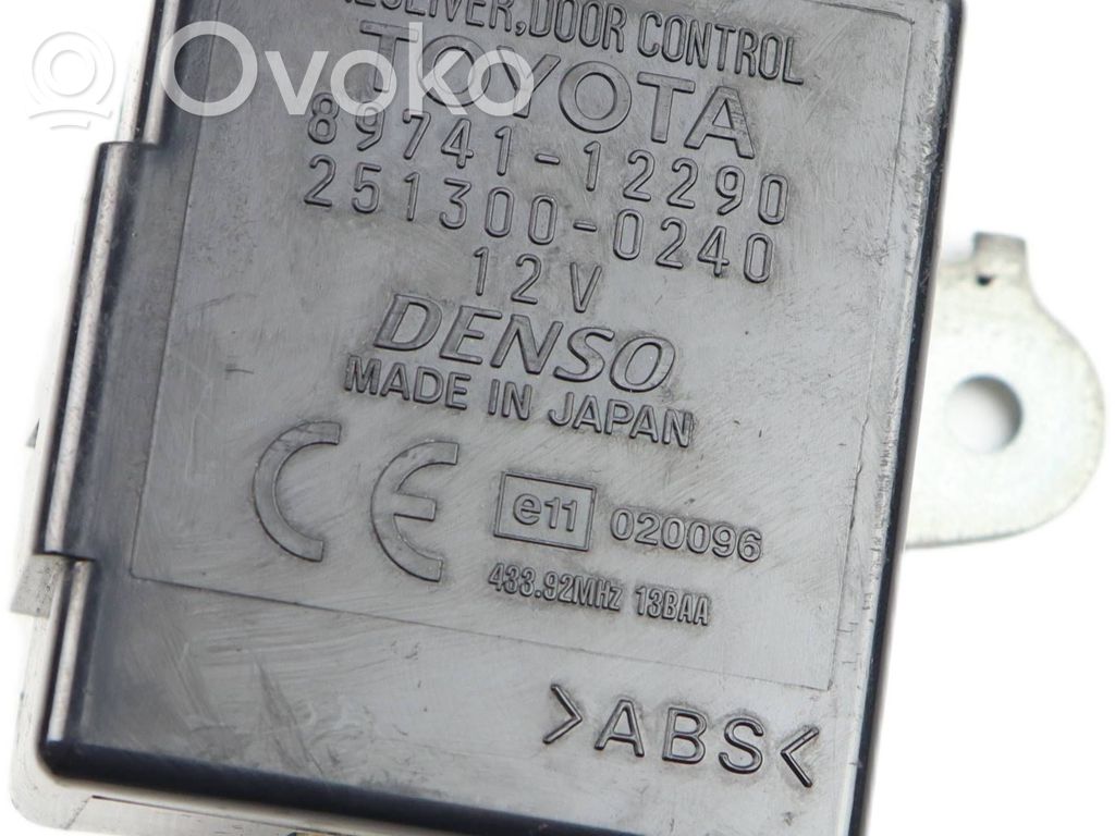 Toyota Corolla E120 E130 Door control unit/module 
