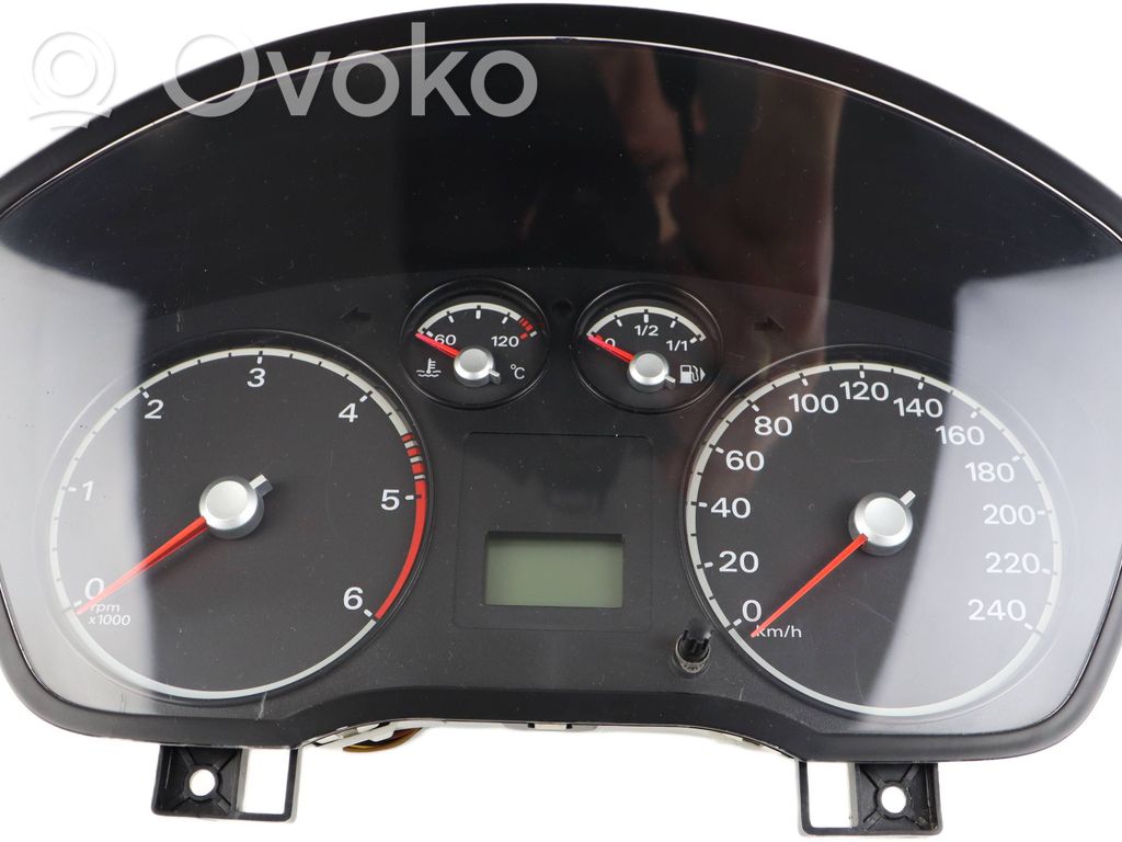Ford Focus Spidometrs (instrumentu panelī) 