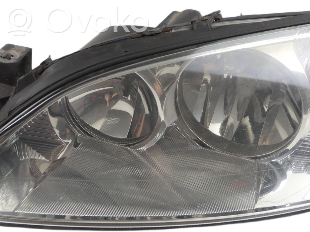 Ford Mondeo Mk III Lampa przednia 