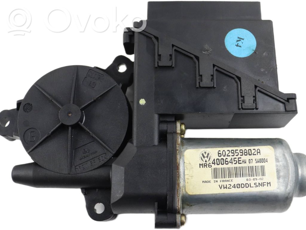 Volkswagen Polo IV 9N3 Moteur de lève-vitre de porte avant 