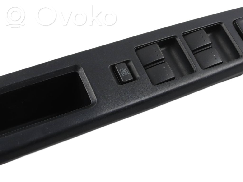 Mazda 5 Electric window control switch 