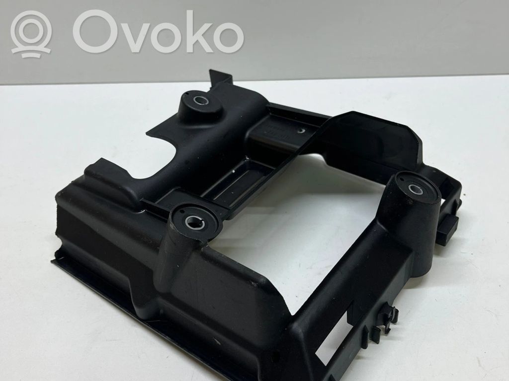 Audi Q7 4M Engine control unit holder 