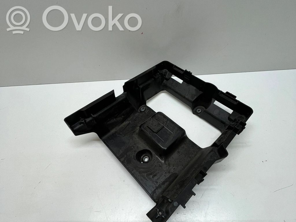 Audi Q7 4M Engine control unit holder 