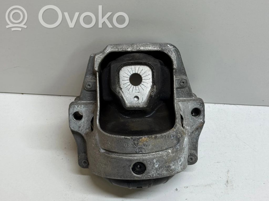 Audi A4 S4 B8 8K Engine mount bracket 