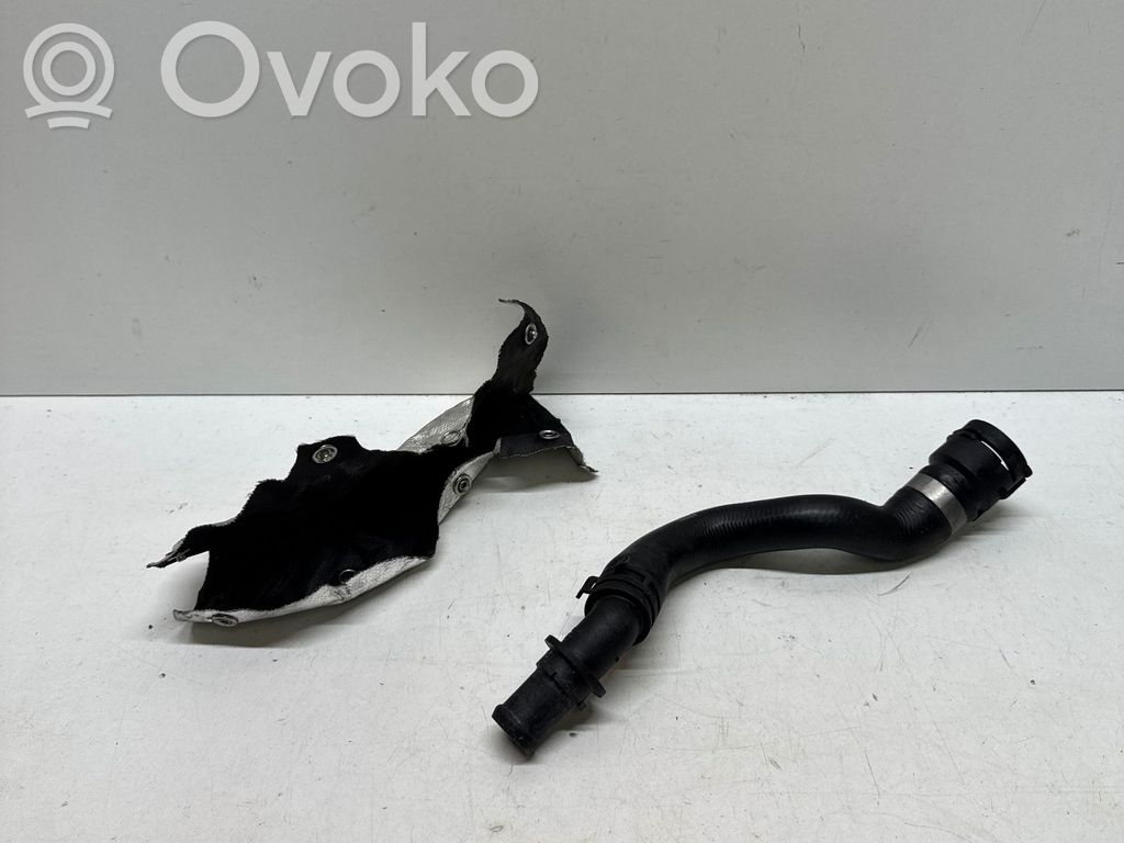 Audi A4 S4 B9 Engine coolant pipe/hose 