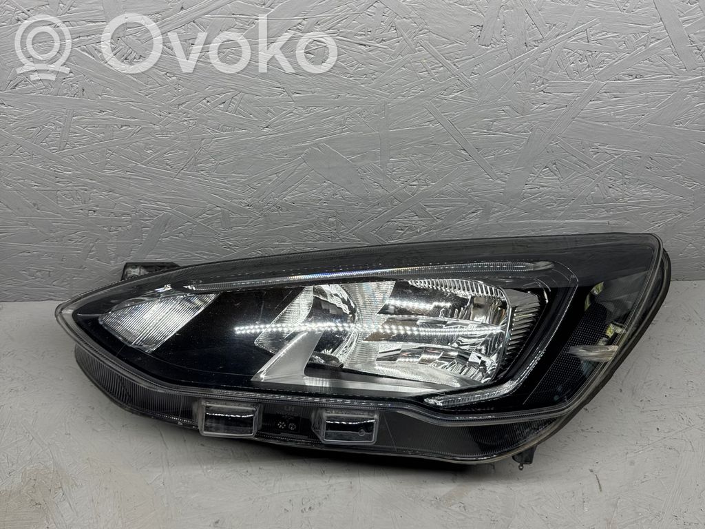 Ford Focus Headlight/headlamp 