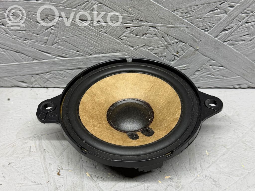 Audi A4 S4 B9 8W Panel speaker 