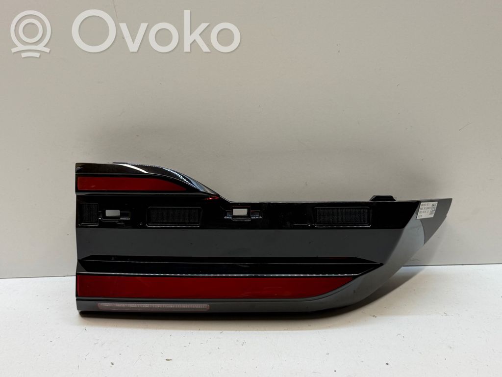 BMW X7 G07 Lampy tylnej klapy bagażnika 
