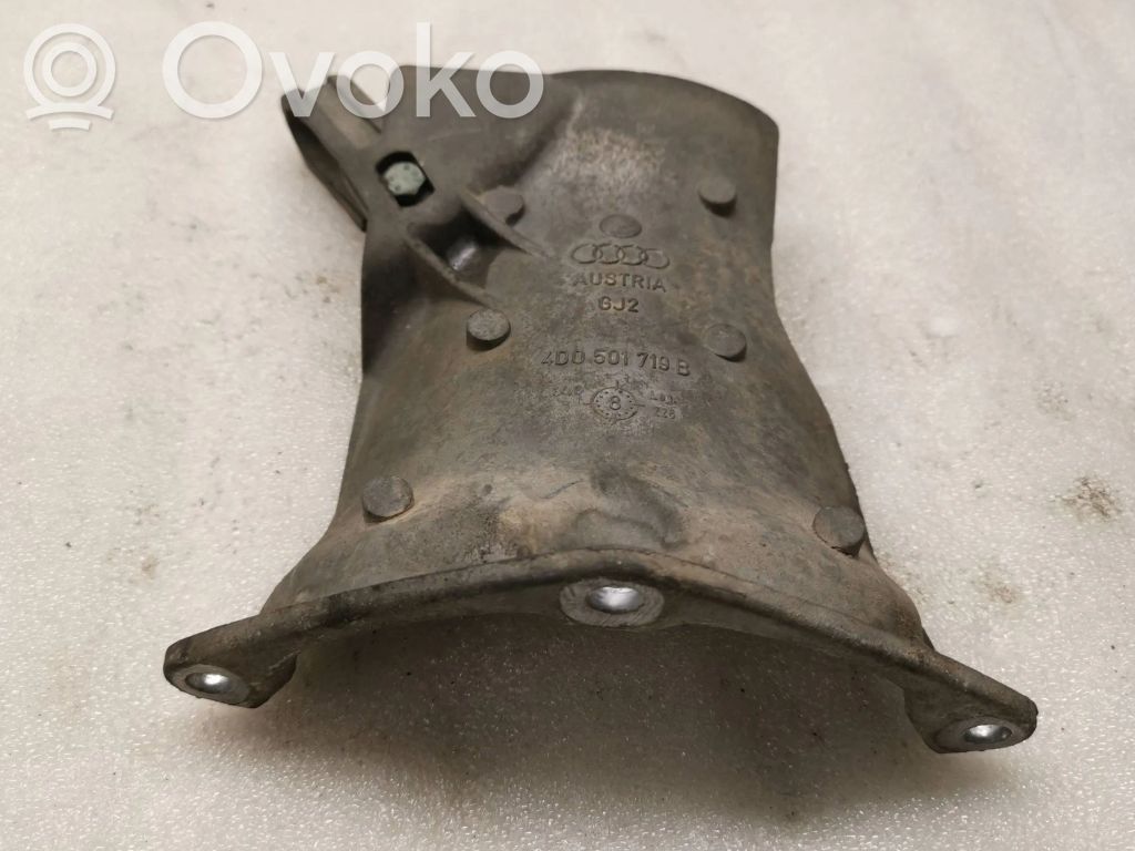 Audi A8 S8 D2 4D Rear differential/diff mount bracket 