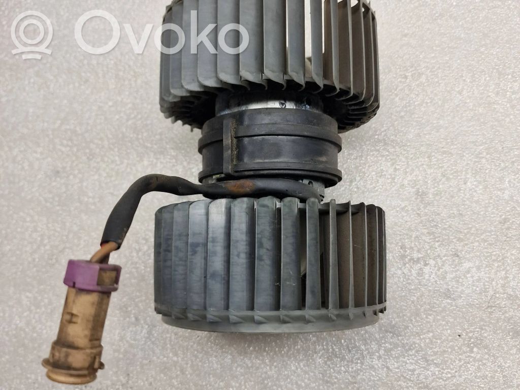 Audi A8 S8 D2 4D Mazā radiatora ventilators 