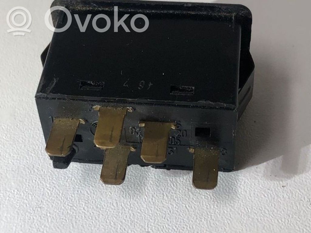 BMW 5 E28 Electric window control switch 