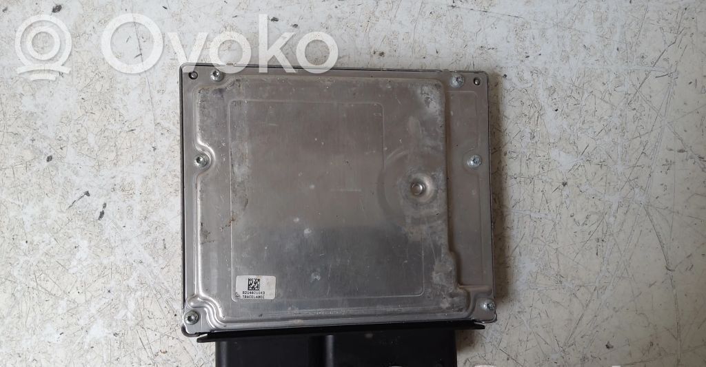 BMW 1 E81 E87 Calculateur moteur ECU 