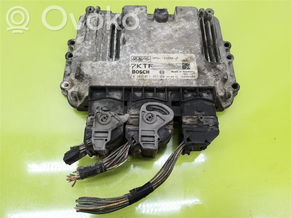 Ford C-MAX I Engine control unit/module 