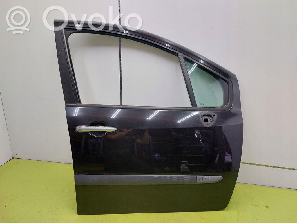 Front door   NV676