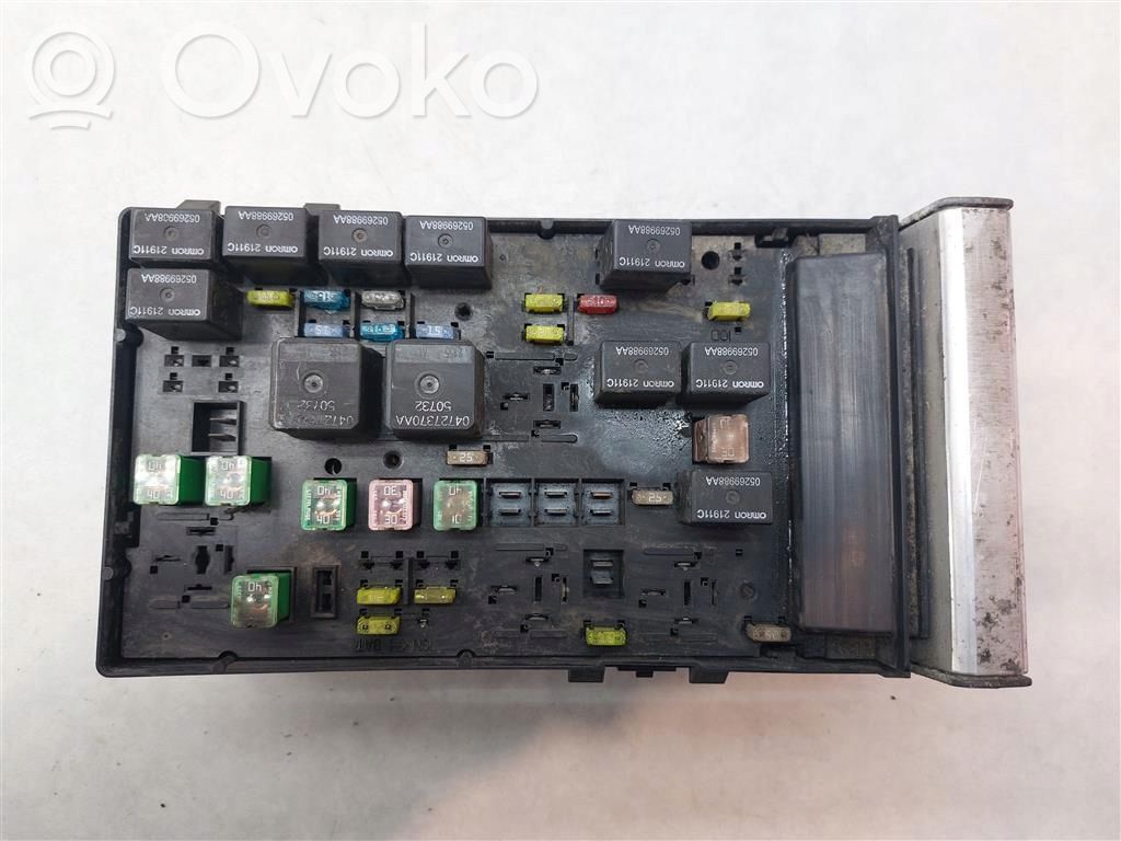 Chrysler Voyager Fuse box set 