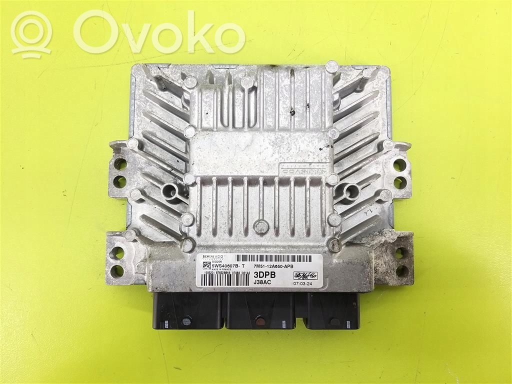 Ford Focus Variklio valdymo blokas 