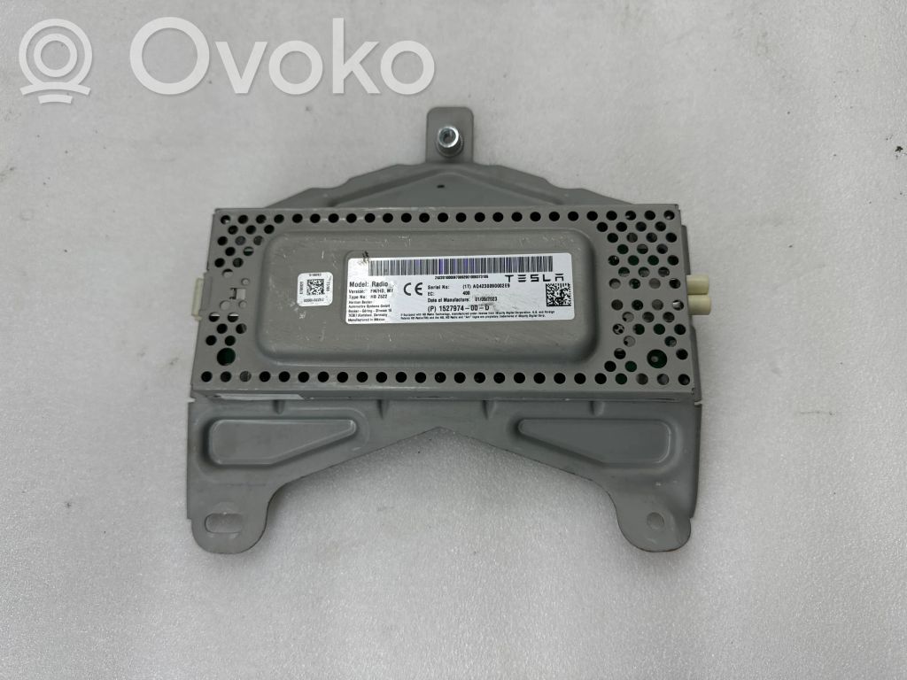 Tesla Model Y Antenna control unit 