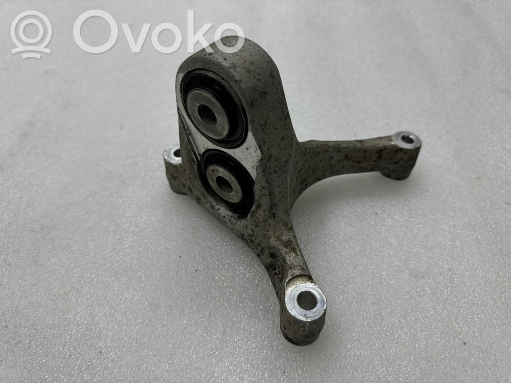 Tesla Model X Engine mounting bracket 