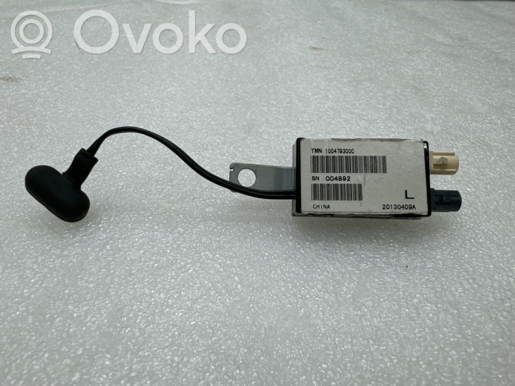 Tesla Model S Etuoven sähköinen sivupeili 