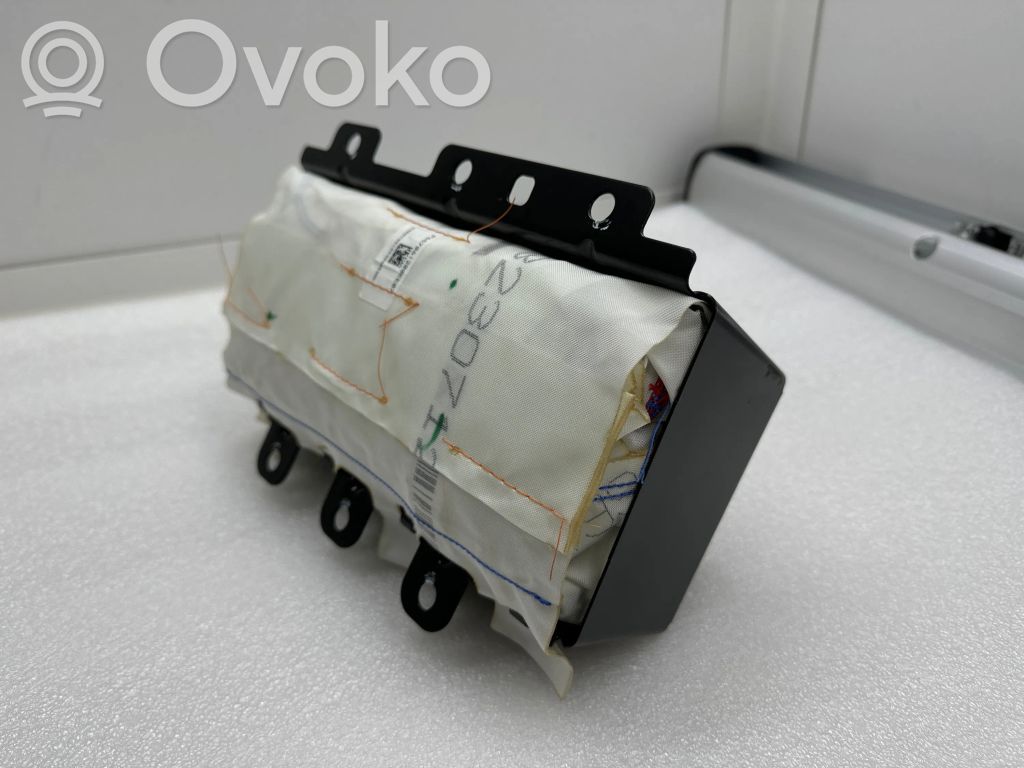 Keleivio oro pagalvė   174265500A,660018100A,0080P1120015,D1323227X32A10