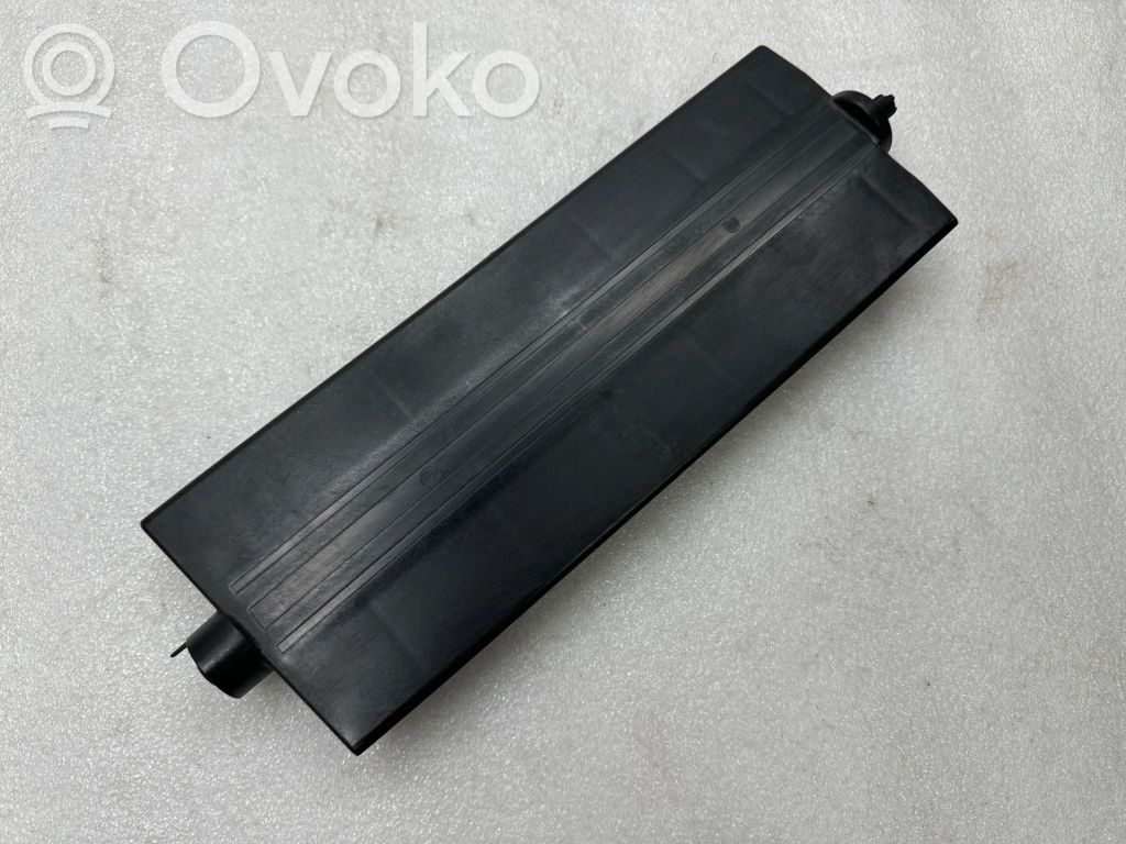 Tesla Model X Intercooler air guide/duct channel 
